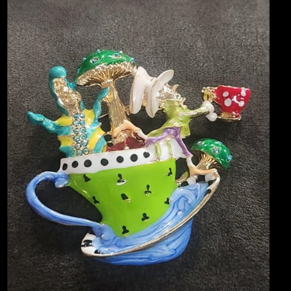 Alice In Wonderland Enamel Mad Hatter & Absalom Brooch